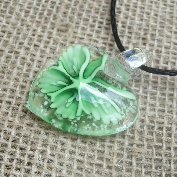 Glow in the Dark Murano Glass Butterfly Heart Necklace - Picture 4 of 14